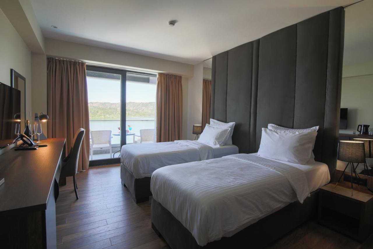 Glorius Hotel ヴェレス エクステリア 写真
