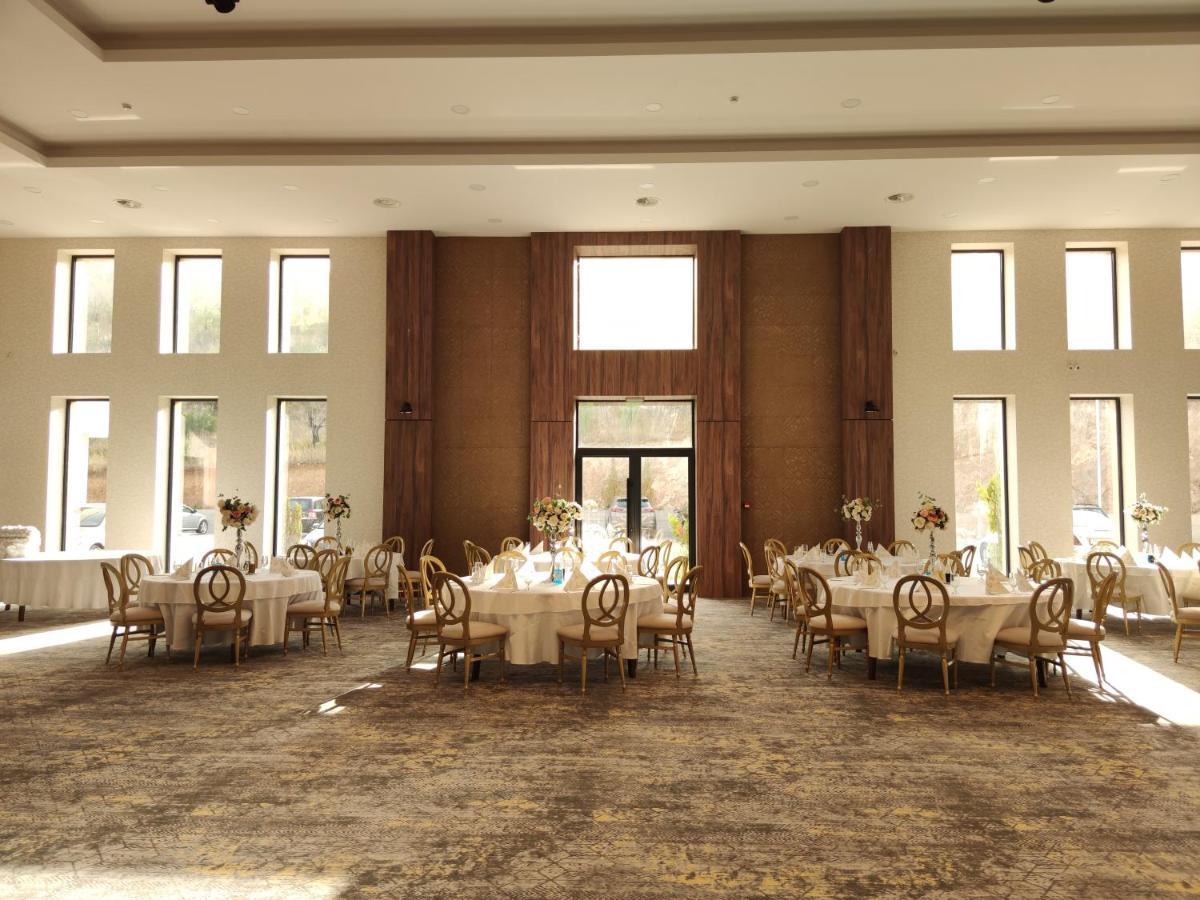 Glorius Hotel ヴェレス エクステリア 写真