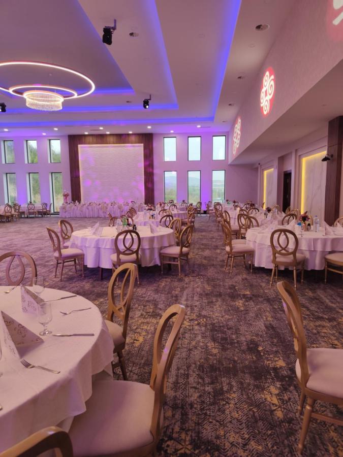 Glorius Hotel ヴェレス エクステリア 写真